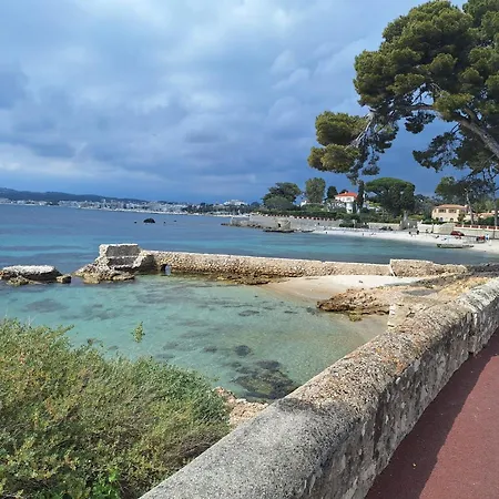 Au Coeur Du Cap D'antibes Pour 2 Personnes Антіб